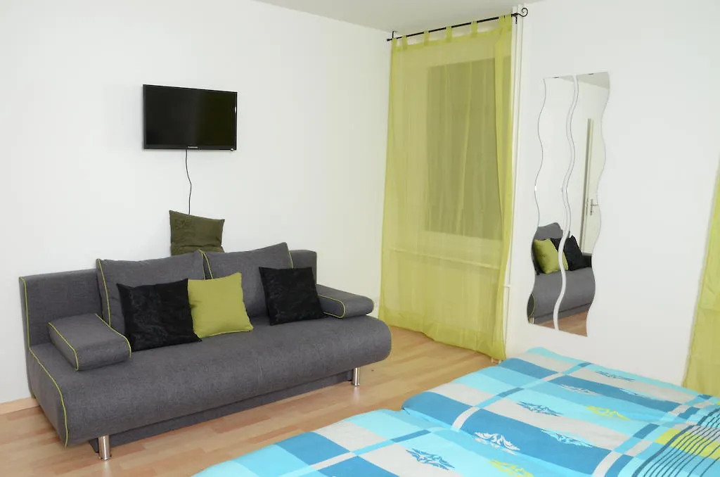 Guesthouse Casa Esperanza Basel-1